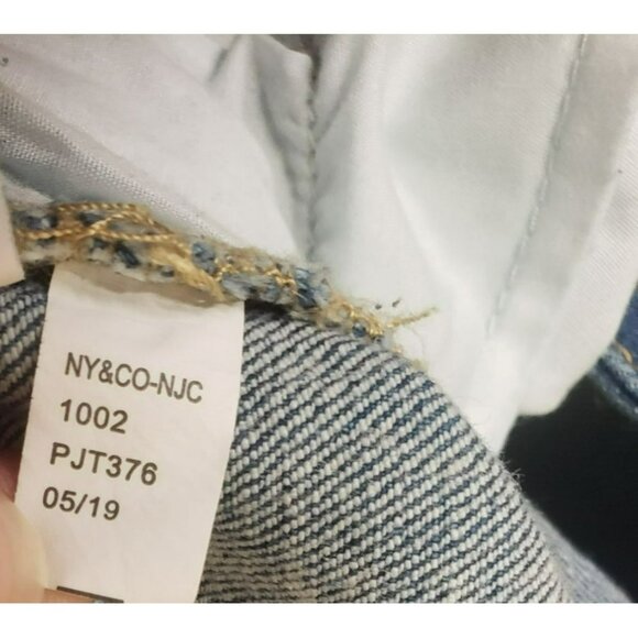NY & Co Soho Jeans Slim Boyfriend Size 18 Stretch Denim Blue With Tuxedo Stripe - Picture 10 of 10